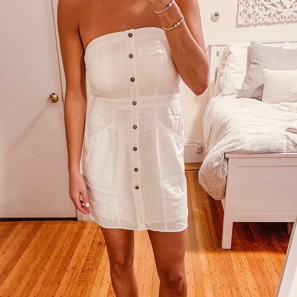 Lulu’s Make You Mine White Strapless Mini